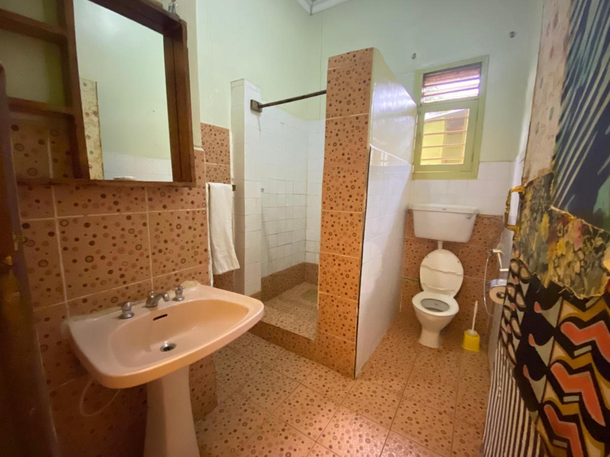 Afro Smile Hotel And Guest House-Jinja Ngoại thất bức ảnh
