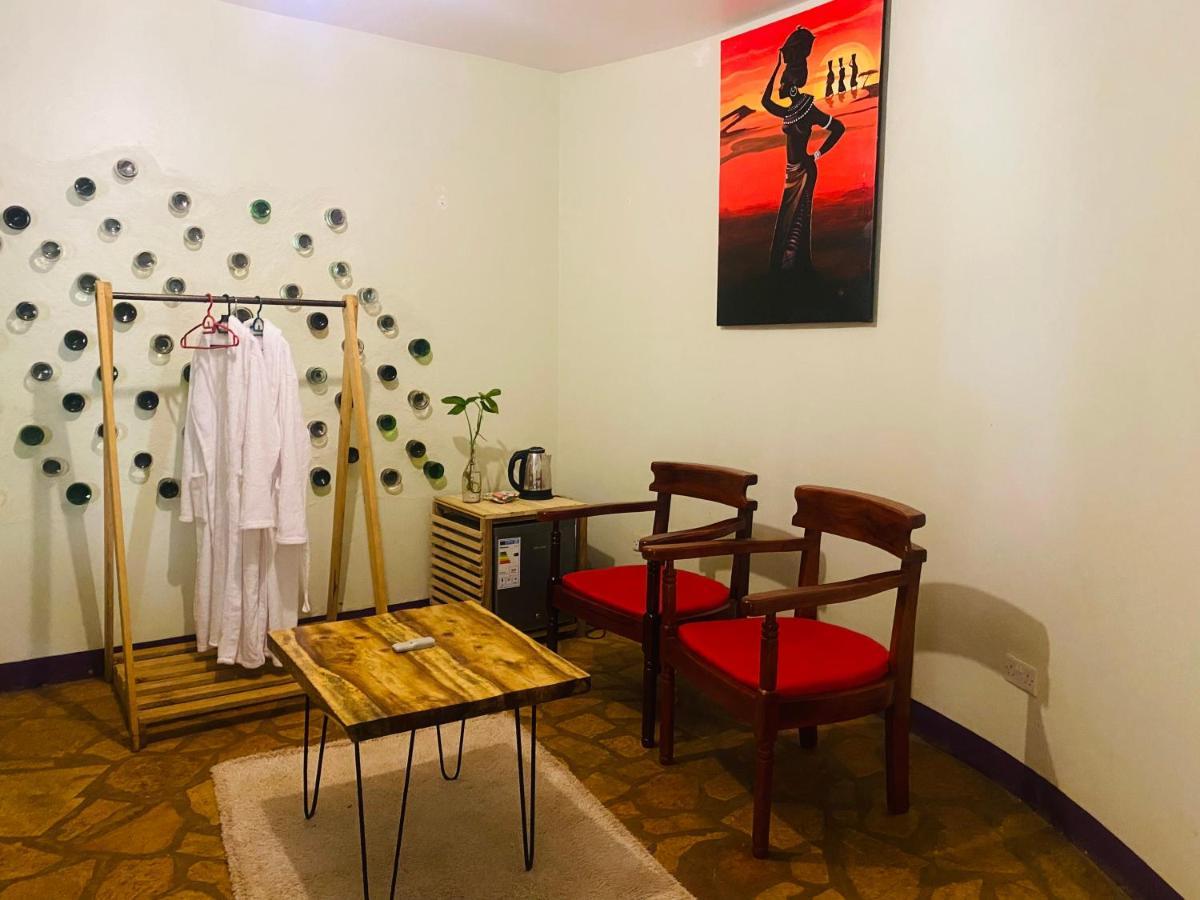 Afro Smile Hotel And Guest House-Jinja Ngoại thất bức ảnh