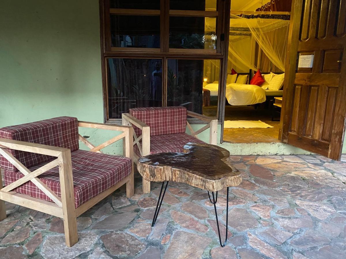 Afro Smile Hotel And Guest House-Jinja Ngoại thất bức ảnh